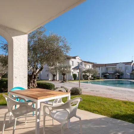 Immobiliare Jvl - Les Maisons Apartment Lido di Jesolo