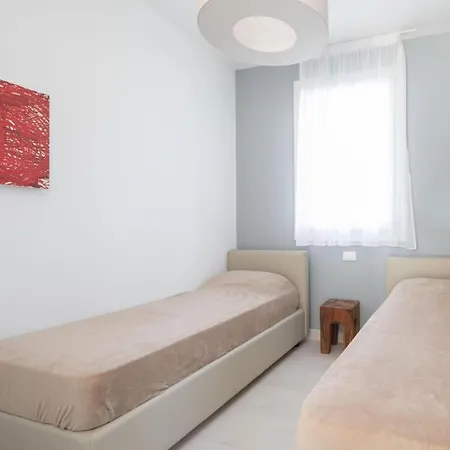Immobiliare Jvl - Les Maisons Apartment