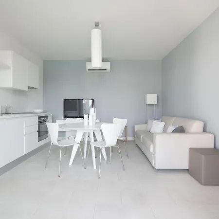 Immobiliare Jvl - Les Maisons Apartment *