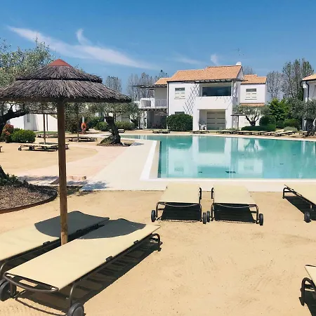 Immobiliare Jvl - Les Maisons Apartment *